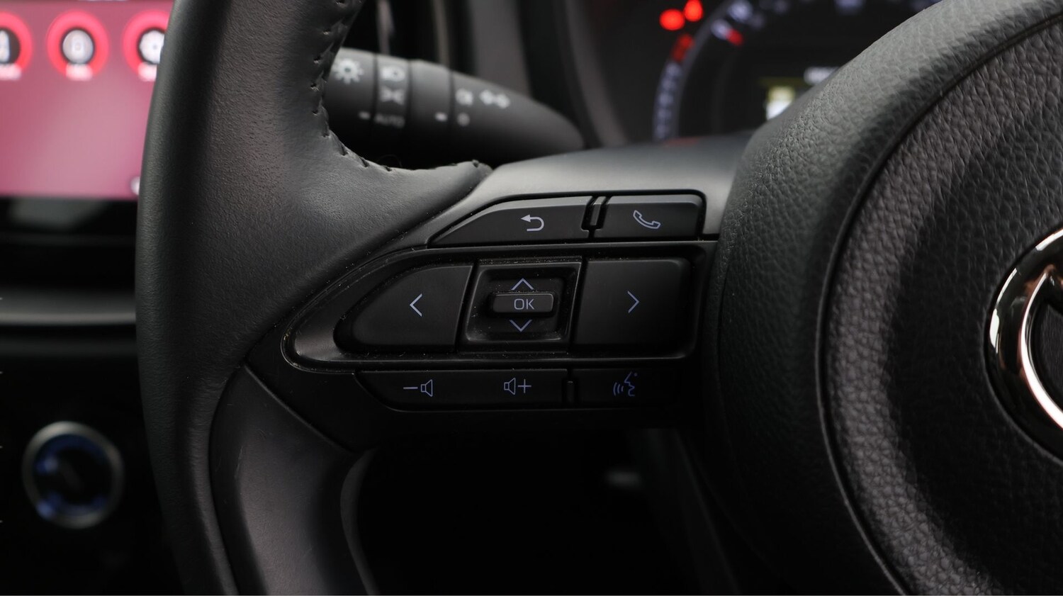 Used Toyota Aygo X 2023 for sale - 77233665: Photo 21