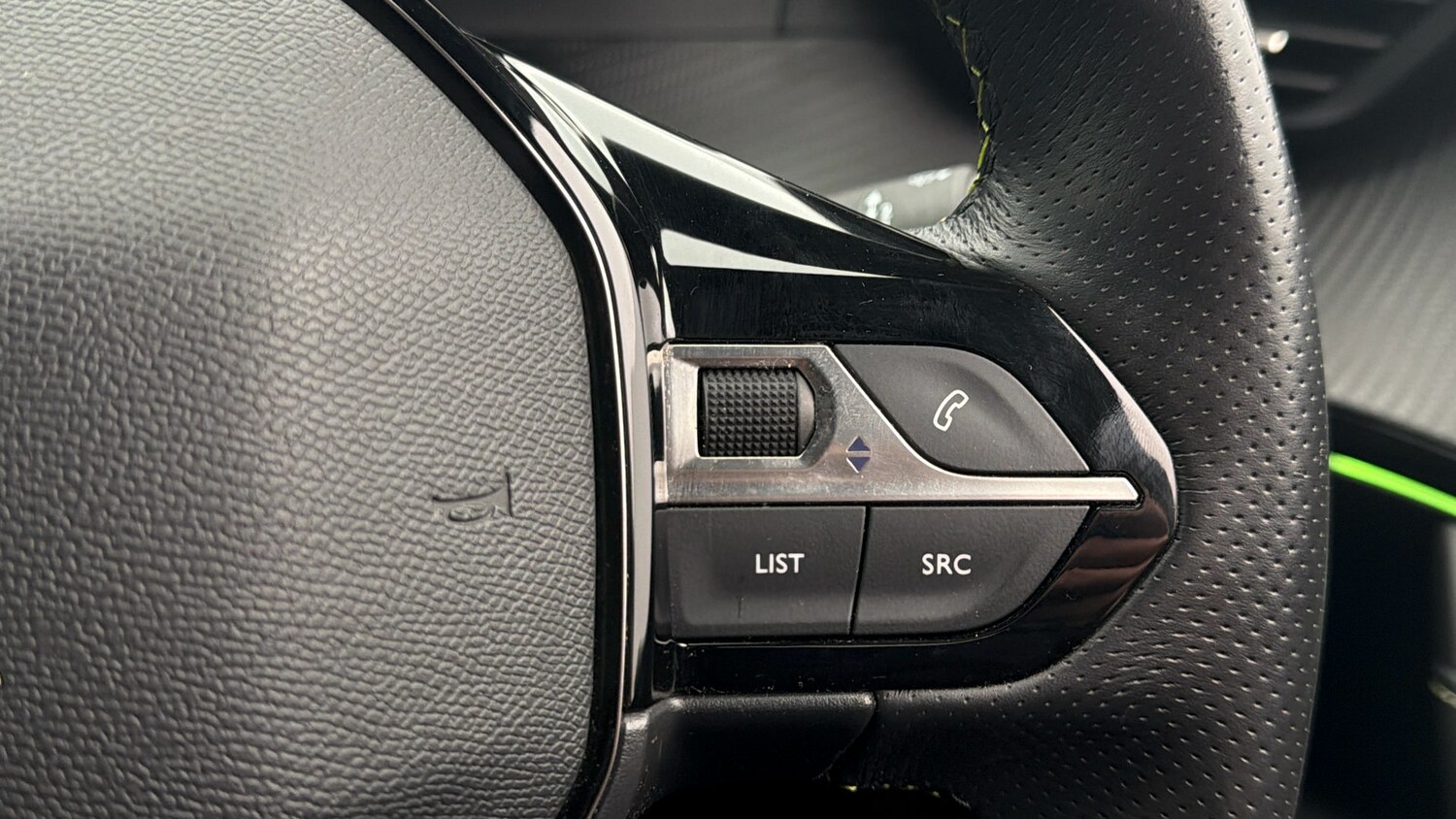 Used Peugeot 2008 2022 for sale - 78077486: Photo 24