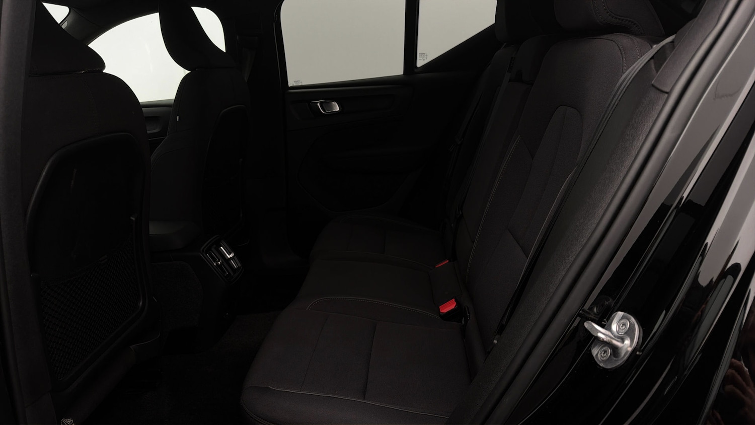 Used Volvo XC40 2023 for sale - 78097890: Photo 15