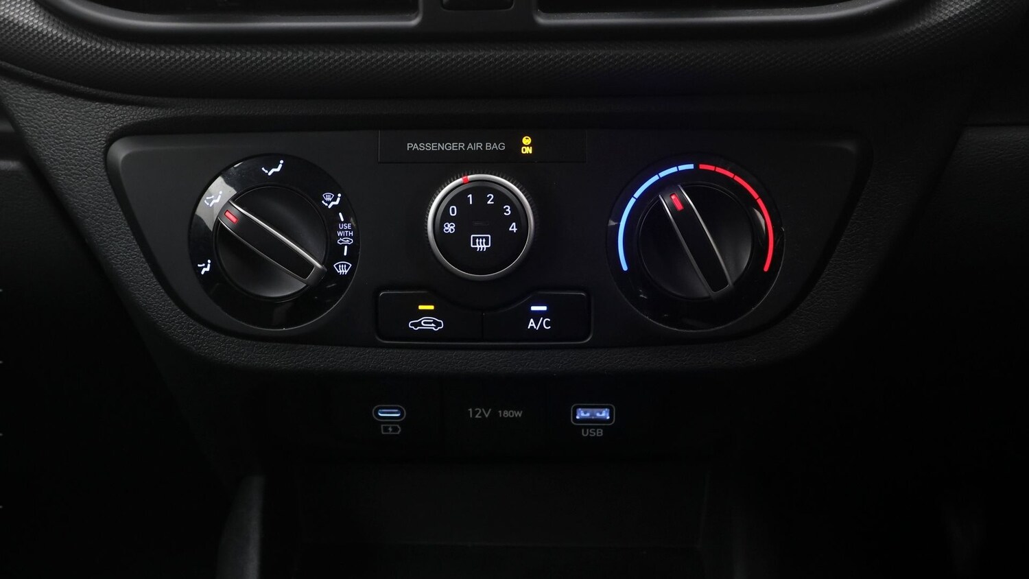 Used Hyundai i10 2023 for sale - 77451330: Photo 12