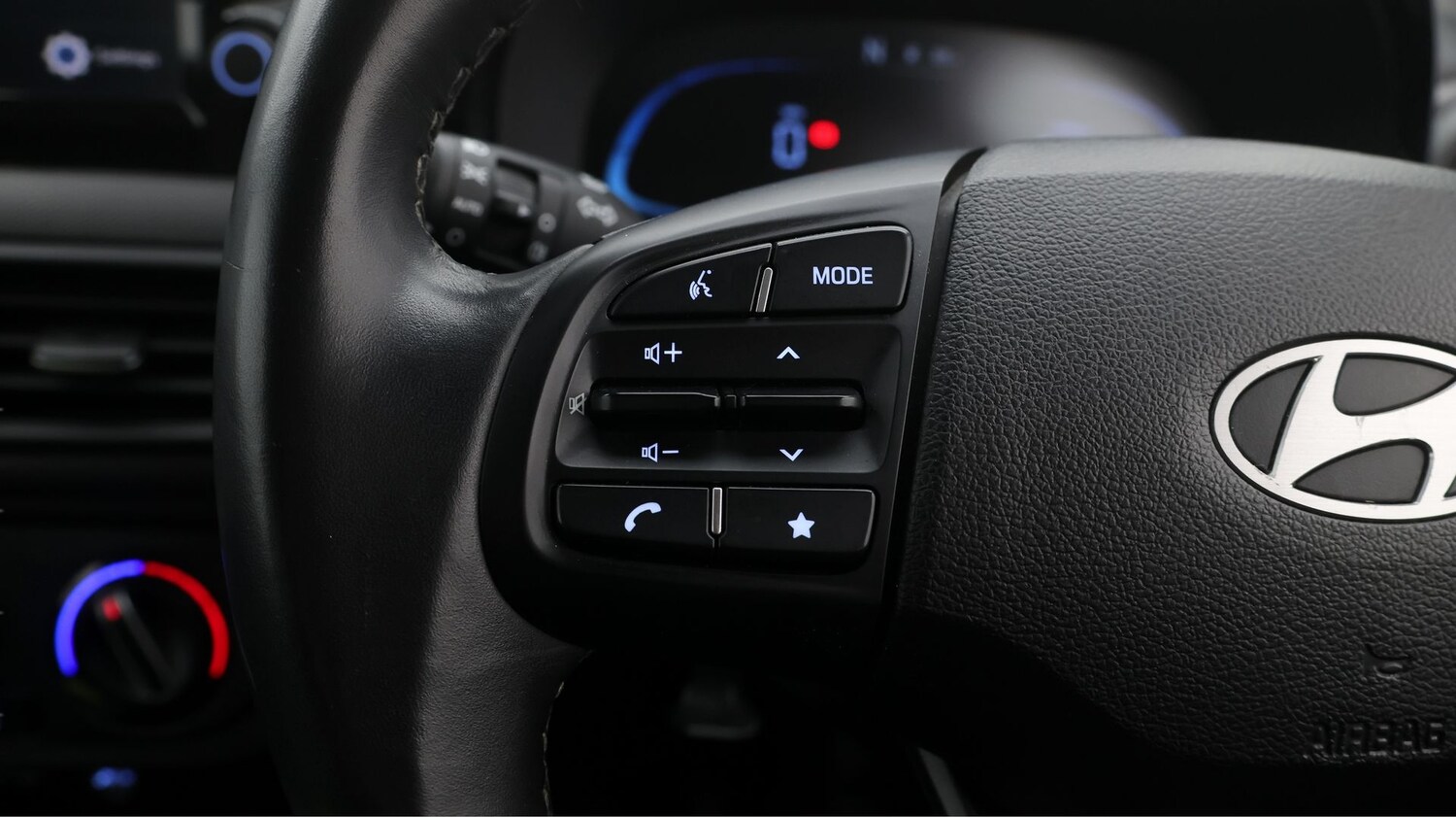 Used Hyundai i10 2023 for sale - 77451330: Photo 22