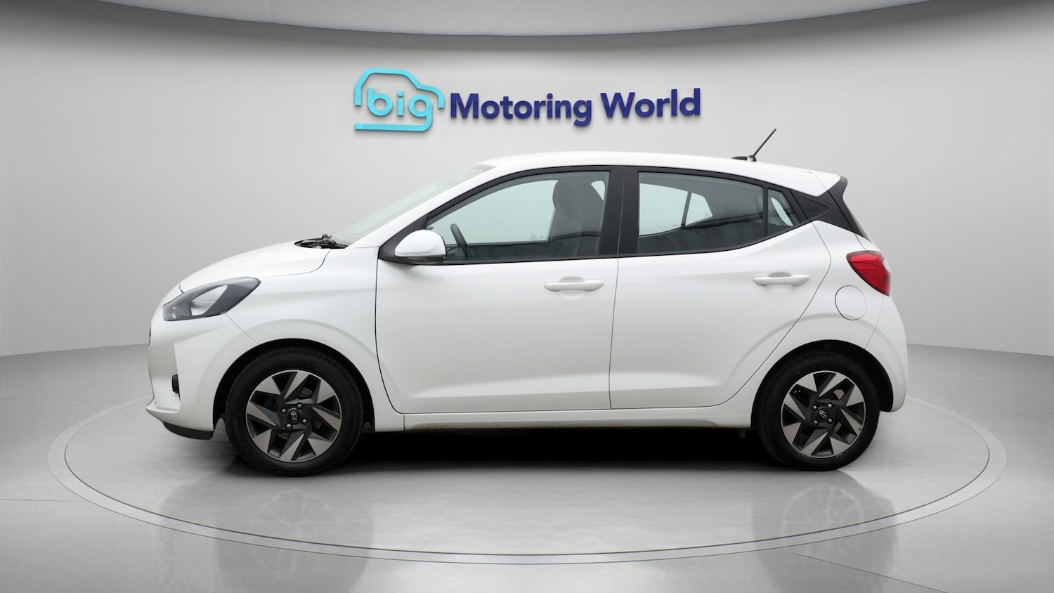 Used Hyundai i10 2023 for sale - 77451330: Photo 4