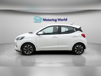 Used Hyundai i10 2023 for sale - 77451330: Photo