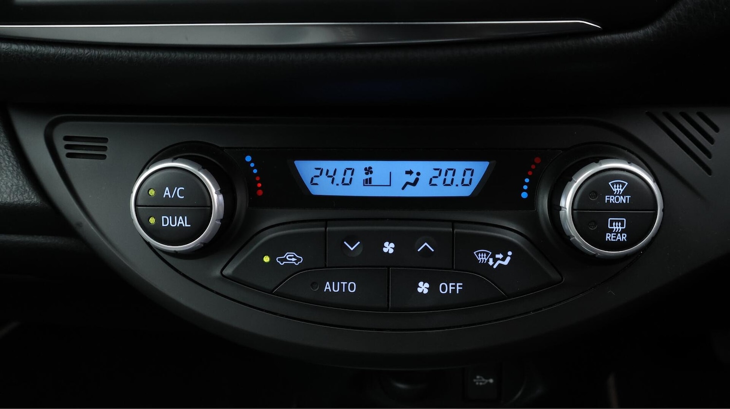 Used Toyota Yaris 2020 for sale - 76294742: Photo 13