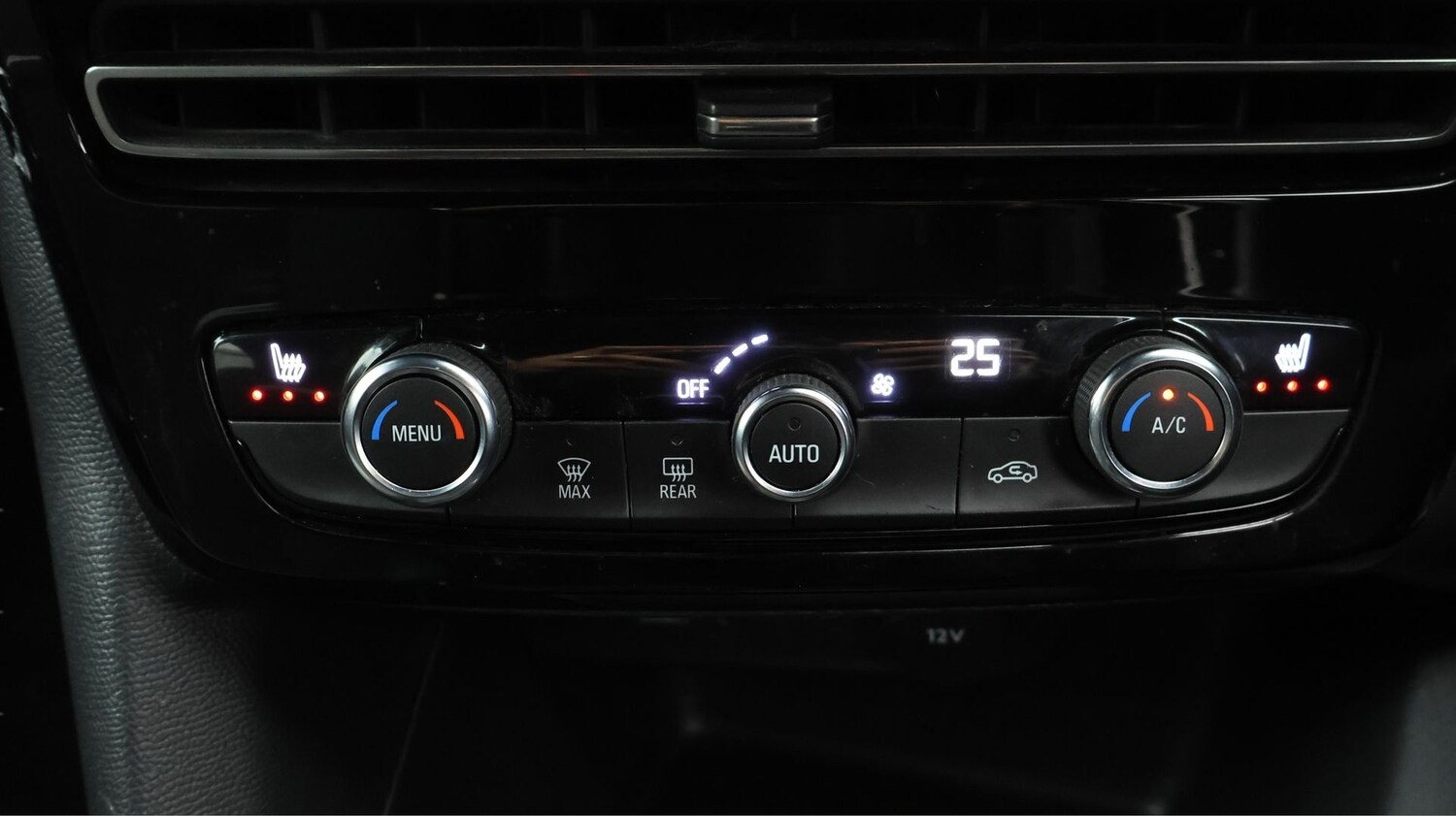 Used Vauxhall Mokka 2022 for sale - 77258438: Photo 12