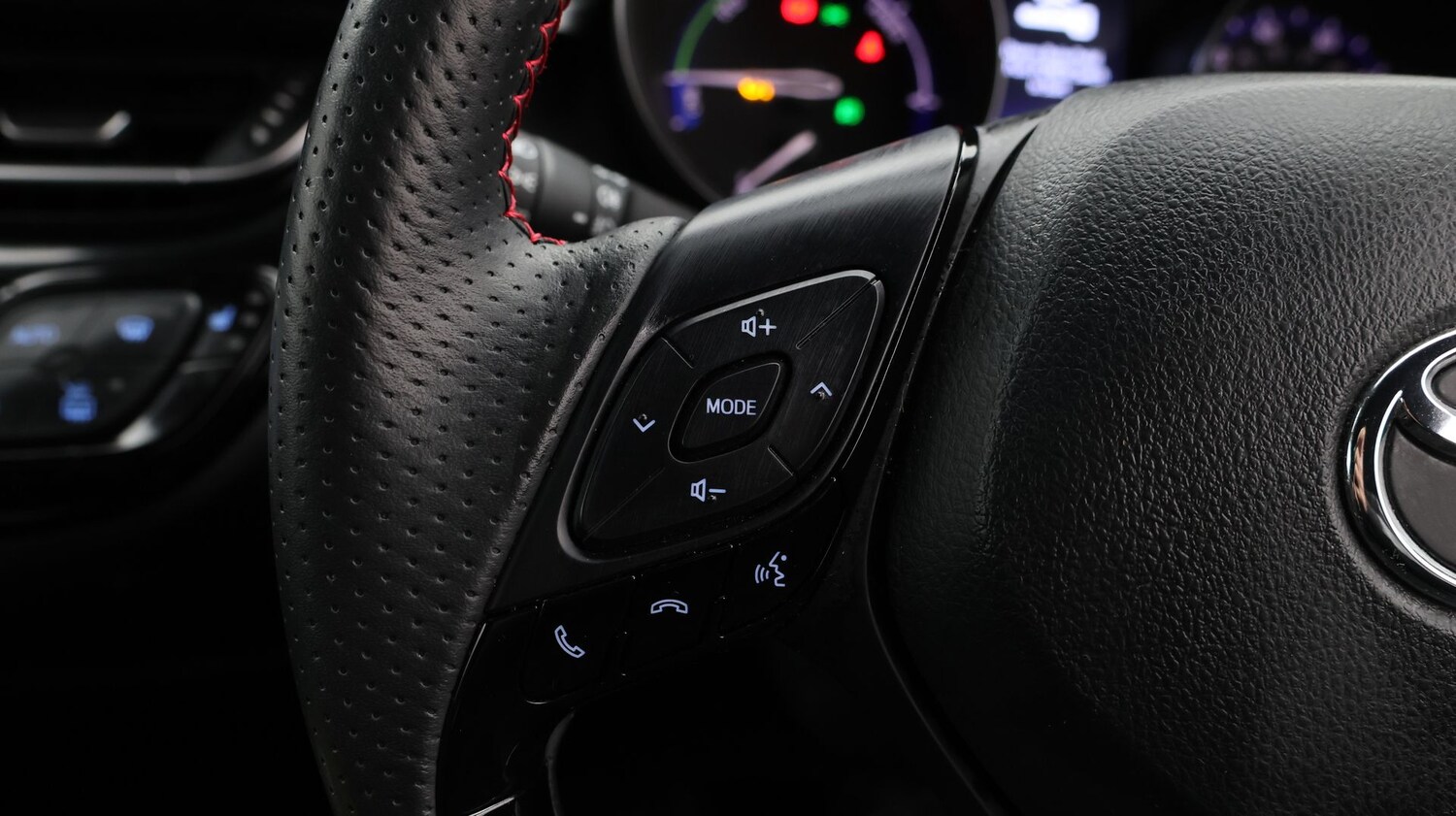 Used Toyota C-HR for sale - 77297183: Photo 28