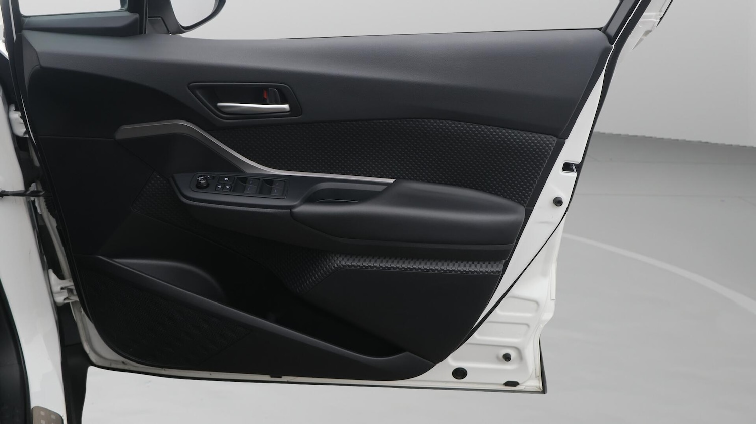 Used Toyota C-HR 2021 for sale - 76388593: Photo 16