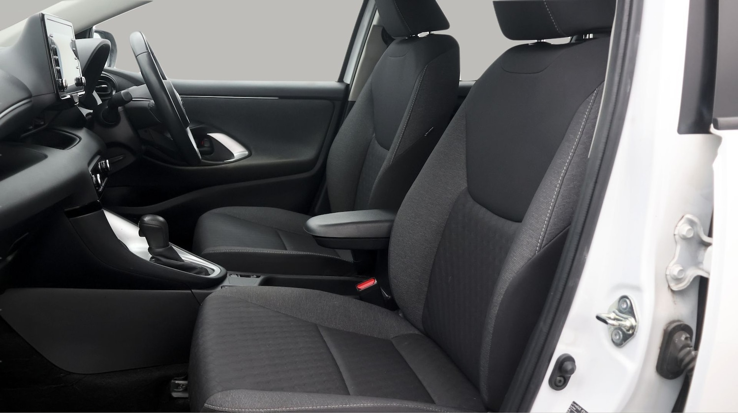 Used Toyota Yaris 2022 for sale - 77618553: Photo 14