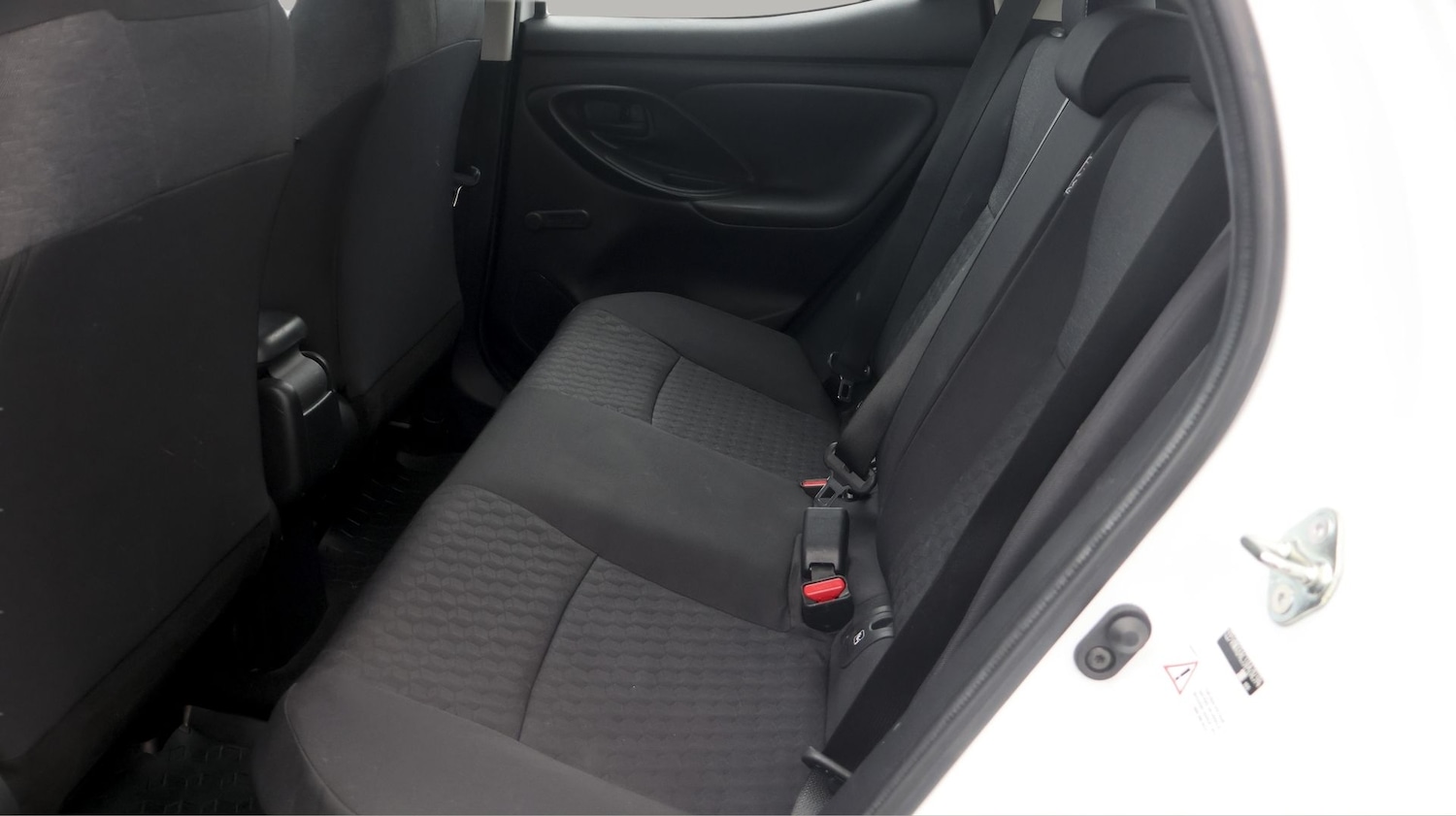 Used Toyota Yaris 2022 for sale - 77618553: Photo 16