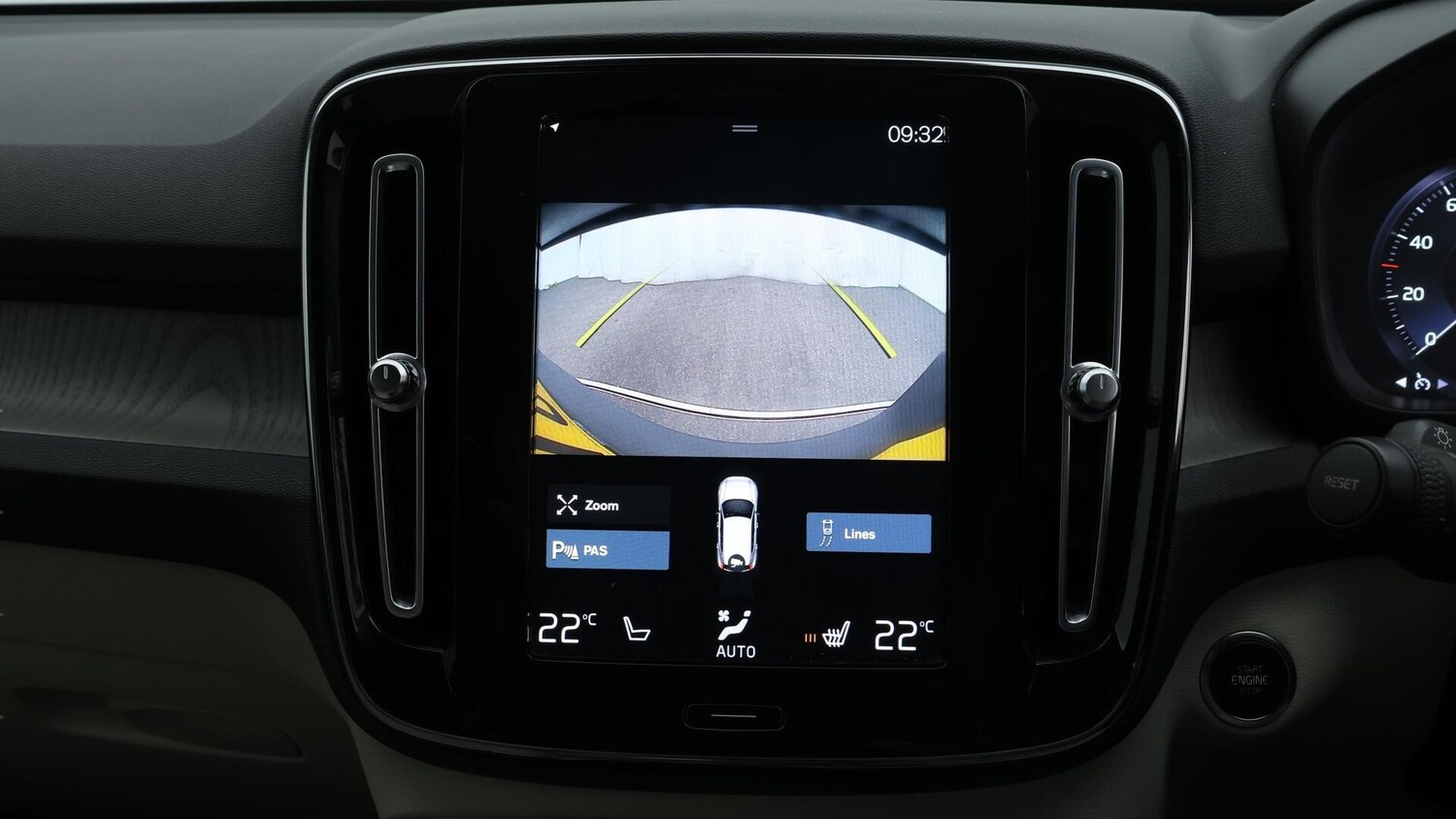 Used Volvo XC40 2020 for sale - 76572627: Photo 28