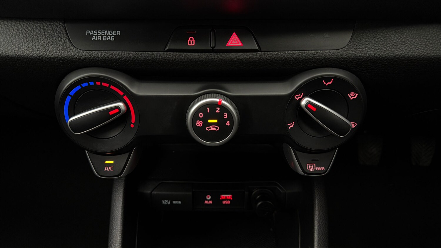 Used Kia Stonic 2020 for sale - 78053403: Photo 11