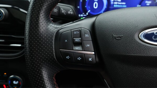 Used Ford Kuga 2022 for sale - 75696232: Photo 27