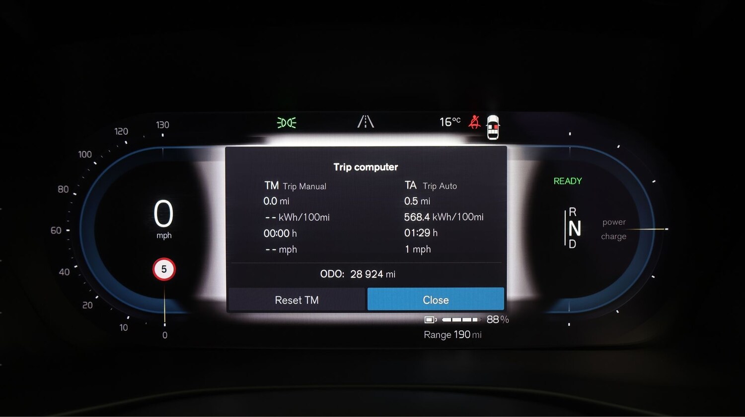 Used Volvo XC40 2023 for sale - 77847985: Photo 10