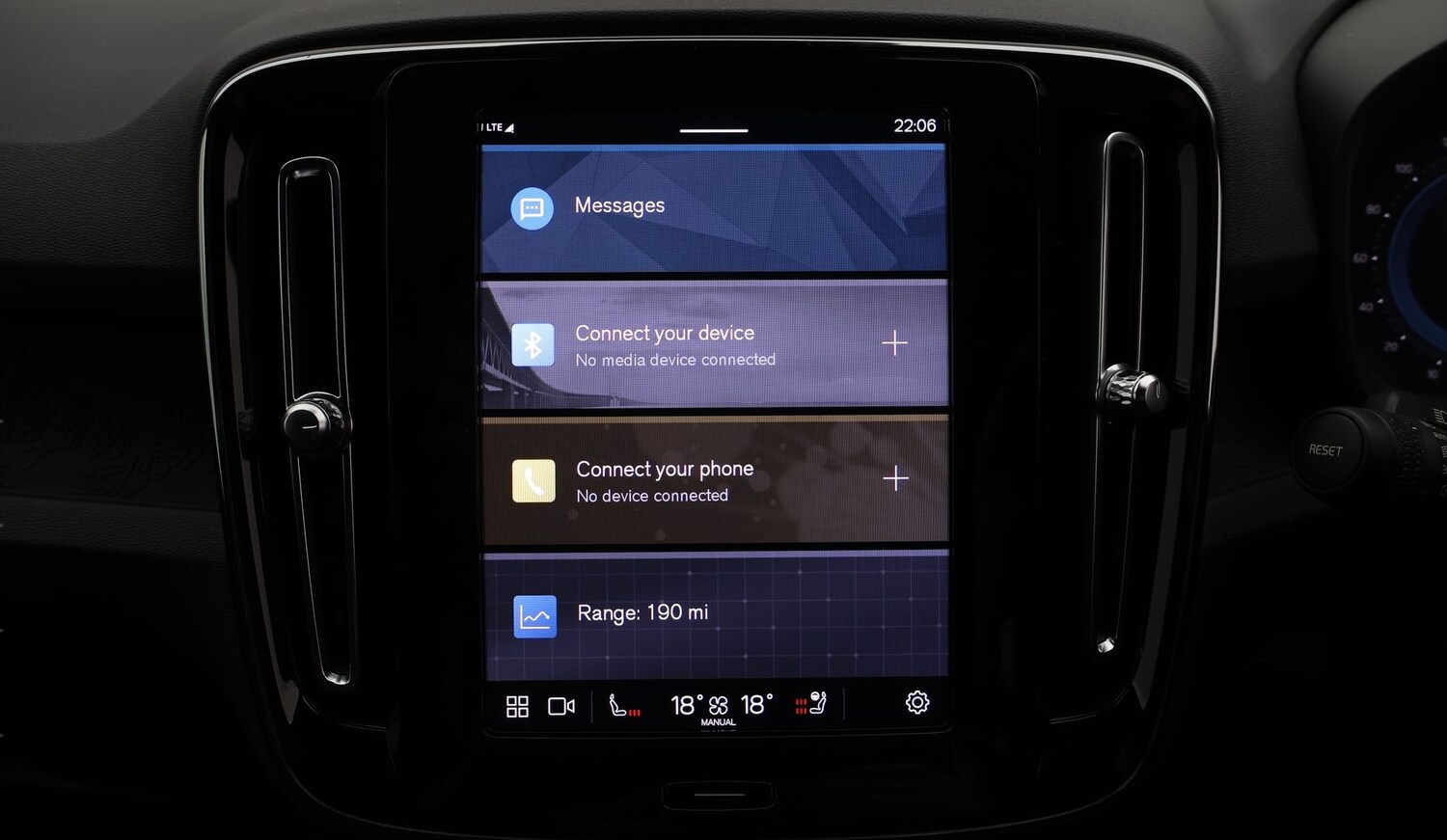 Used Volvo XC40 2023 for sale - 77847985: Photo 11