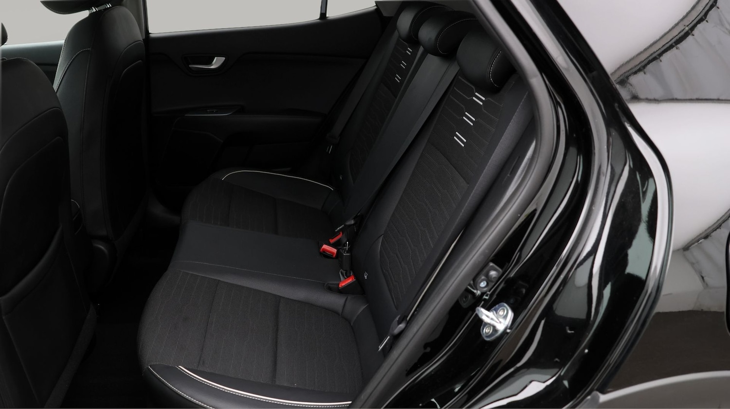 Used Kia Stonic 2021 for sale - 77505549: Photo 16