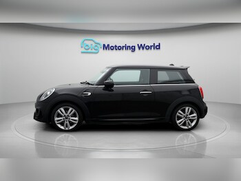 Used MINI Hatch 2019 for sale - 77530101: Photo
