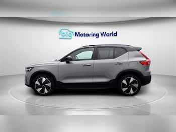 Used Volvo XC40 2023 for sale - 79732841: Photo