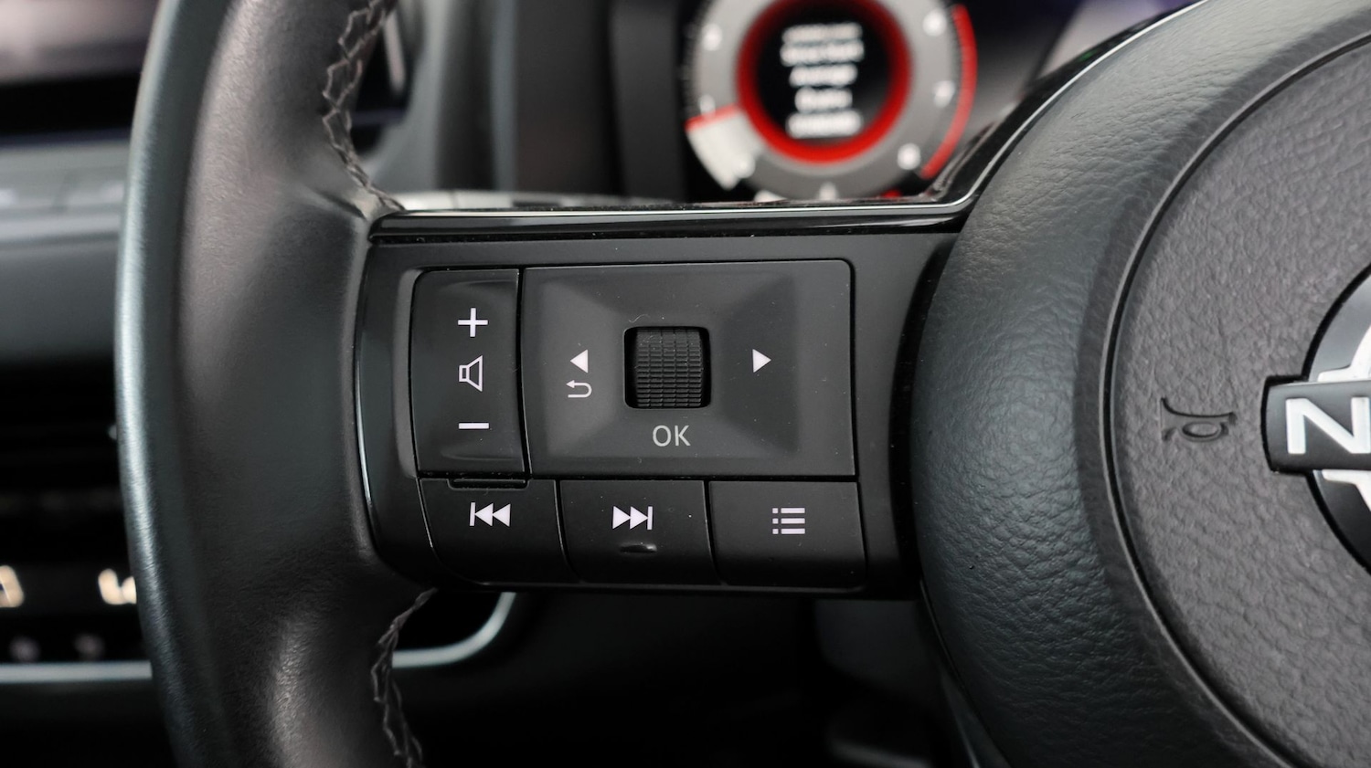 Used Nissan Qashqai for sale - 77208154: Photo 21