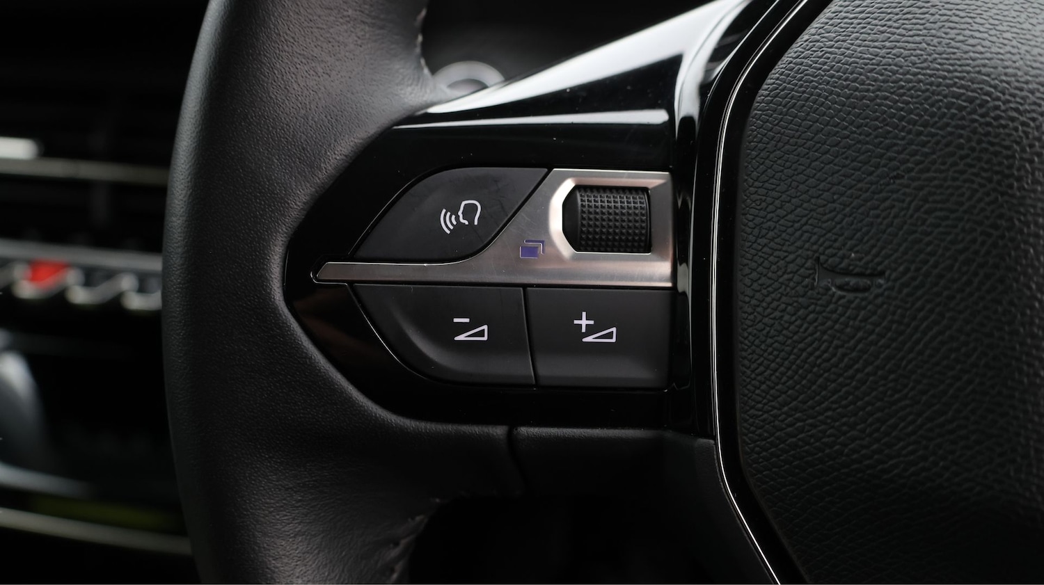 Used Peugeot 2008 2022 for sale - 77381130: Photo 22