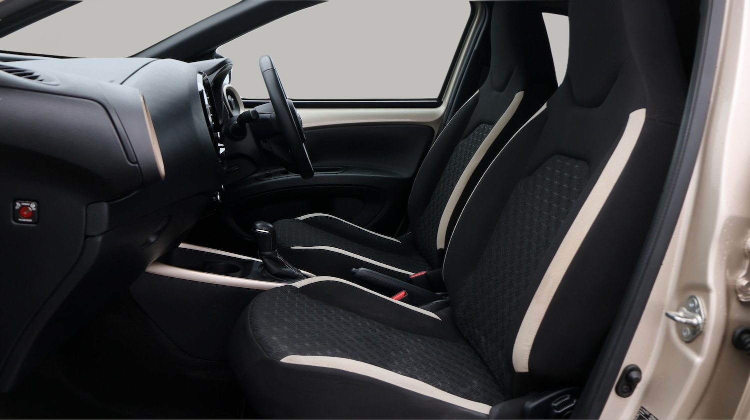 Used Toyota Aygo X 2022 for sale - 77233892: Photo 14