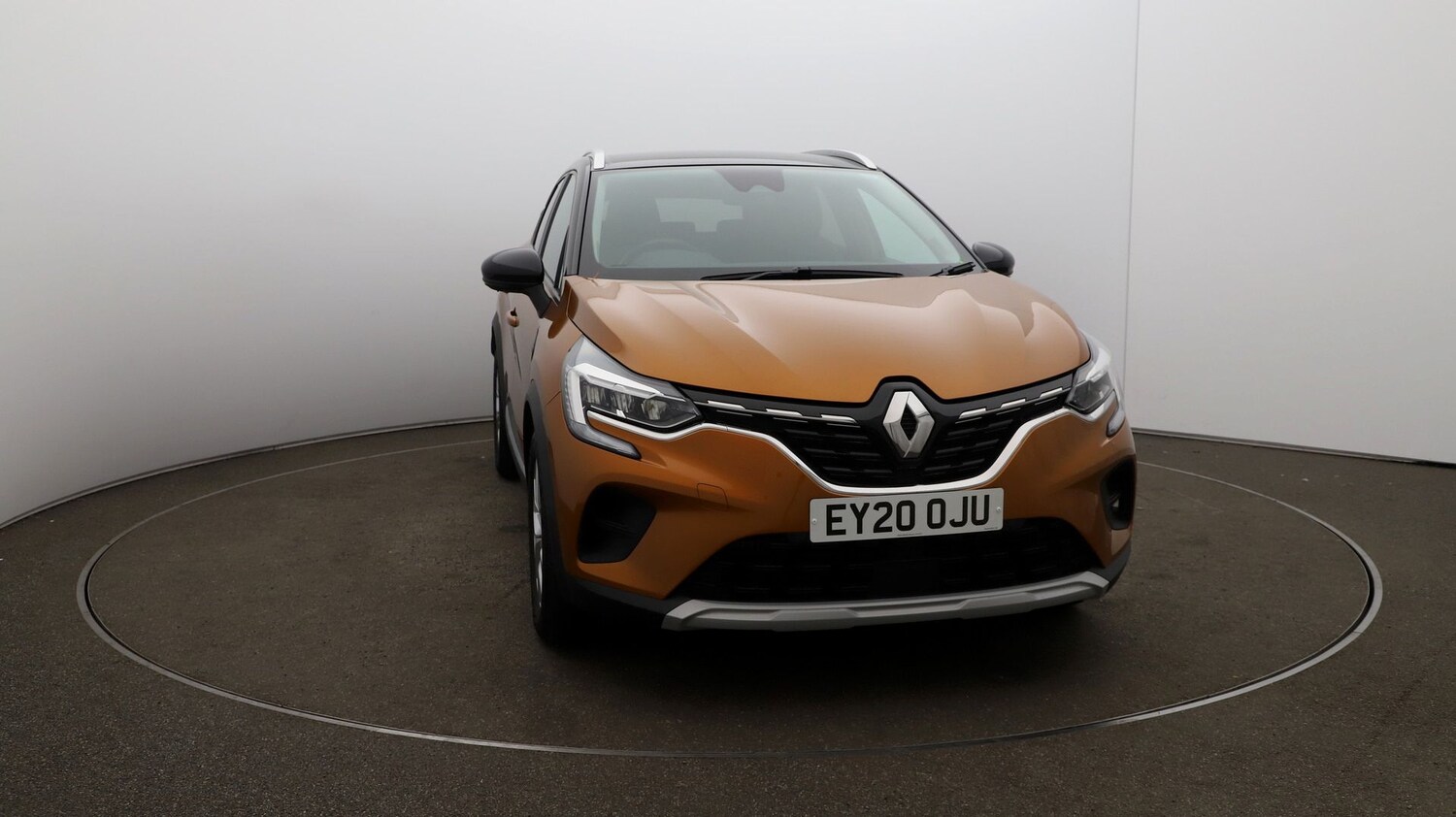 Used Renault Captur for sale - 76809853: Photo 32