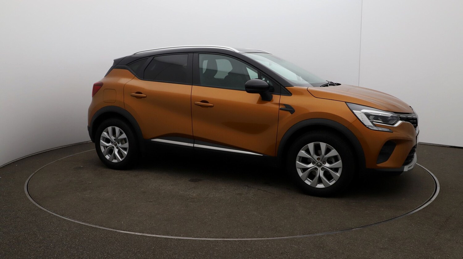 Used Renault Captur for sale - 76809853: Photo 37