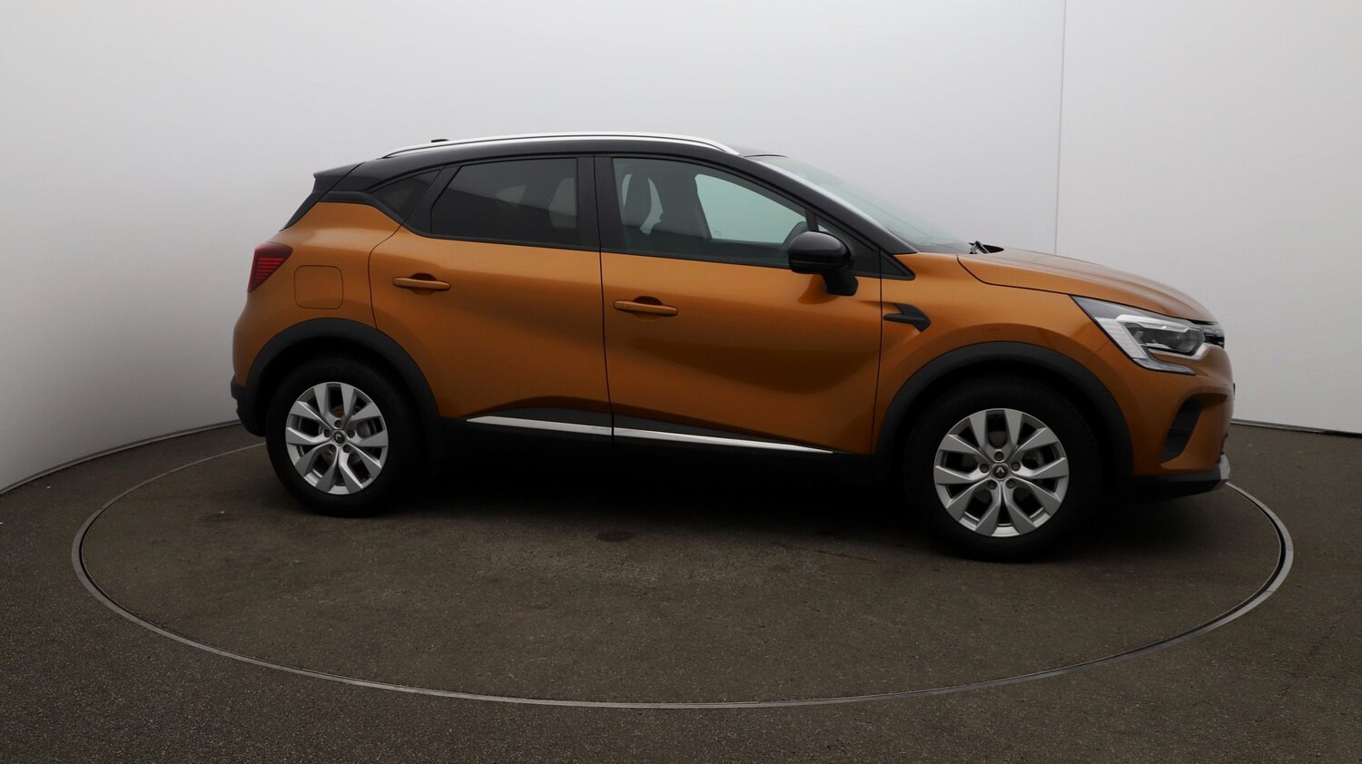 Used Renault Captur for sale - 76809853: Photo 39