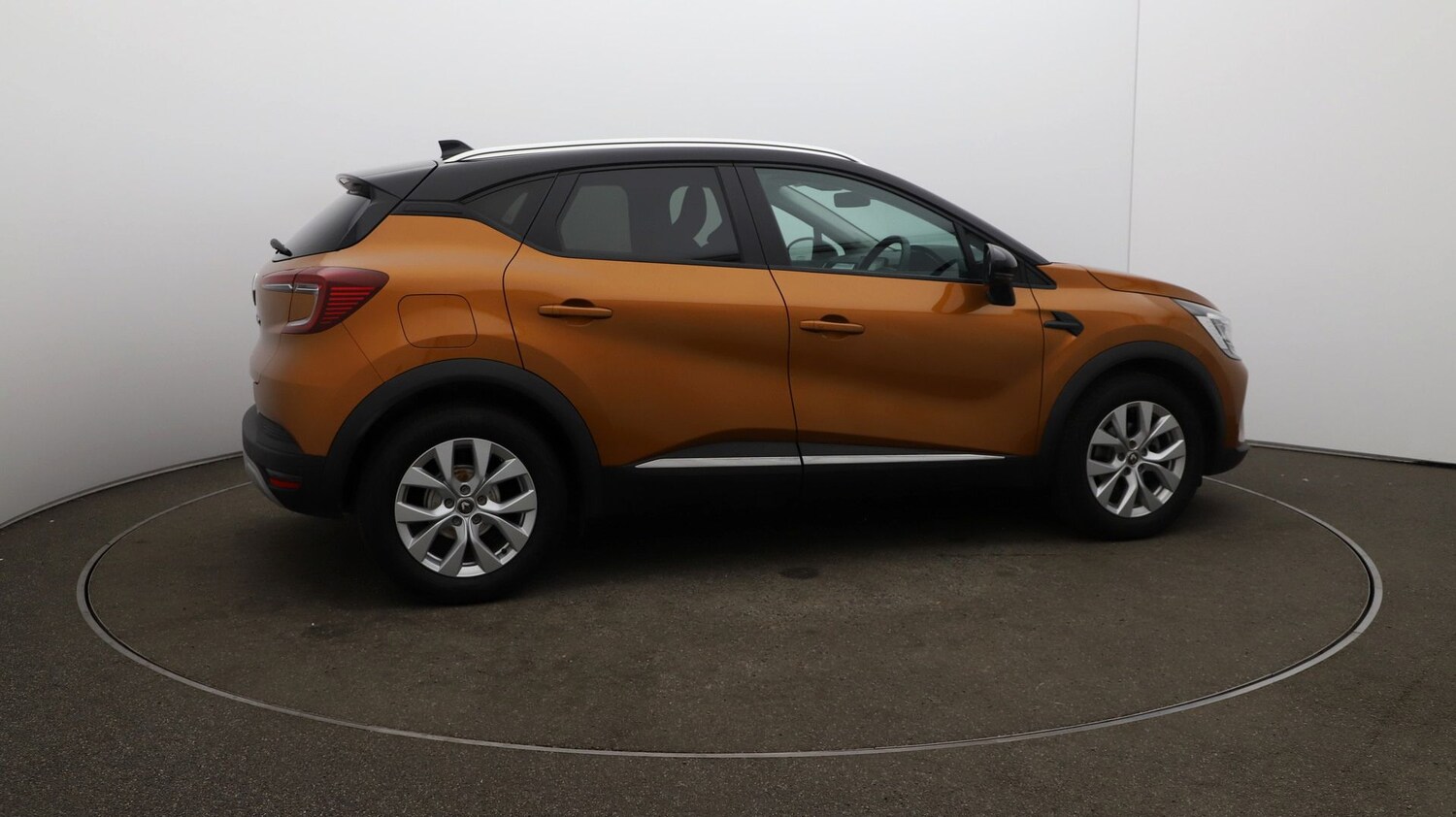 Used Renault Captur for sale - 76809853: Photo 42