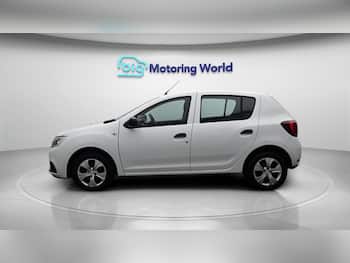 Used Dacia Sandero 2019 for sale - 79732811: Photo