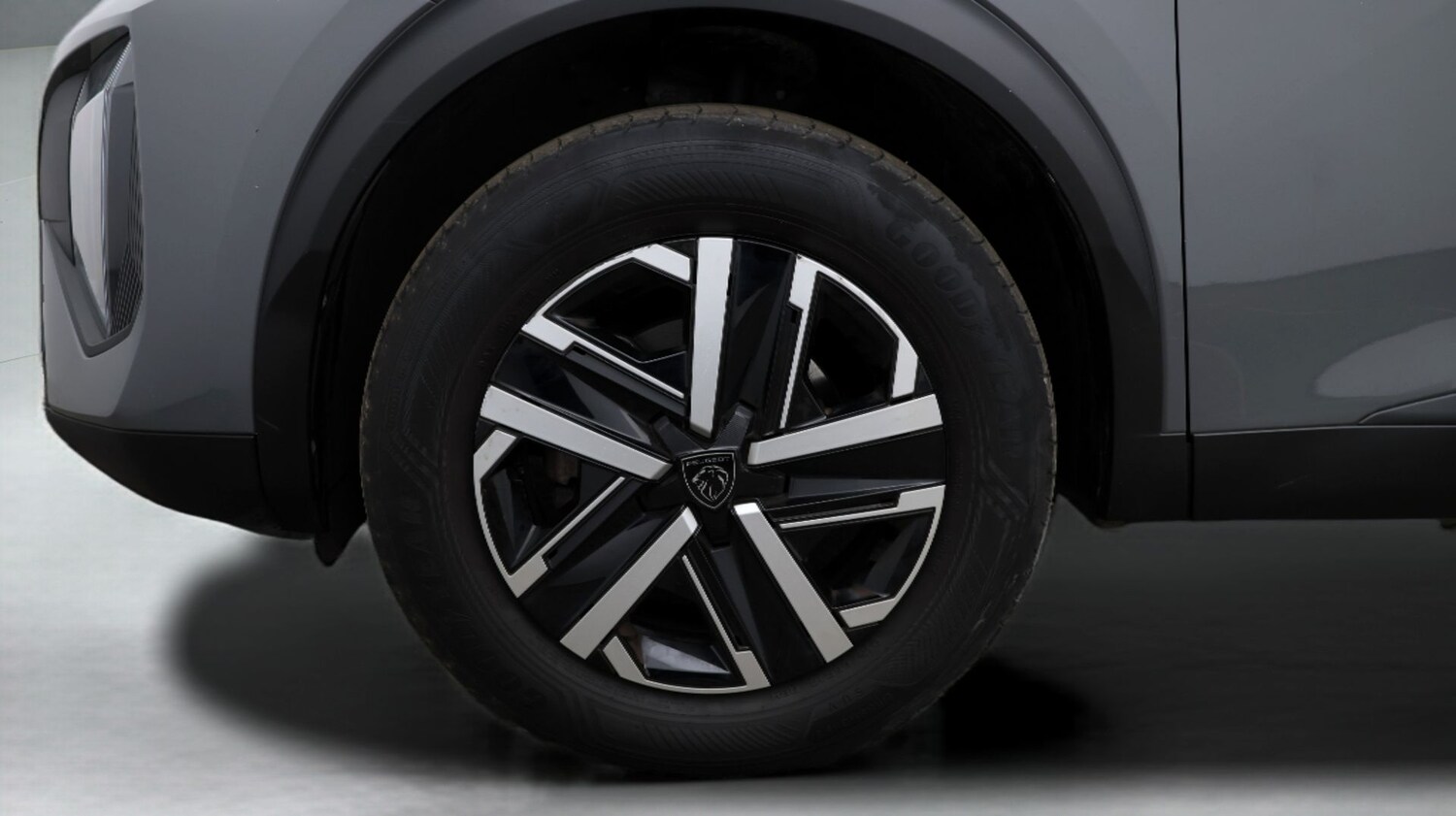 Used Peugeot 2008 2023 for sale - 77581898: Photo 18