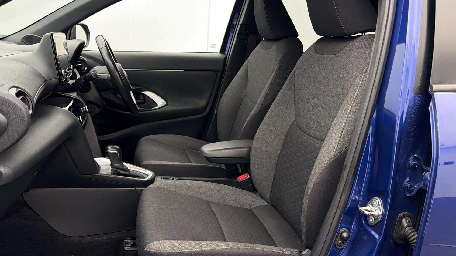 Used Toyota Yaris Cross for sale - 77864675: Photo 13