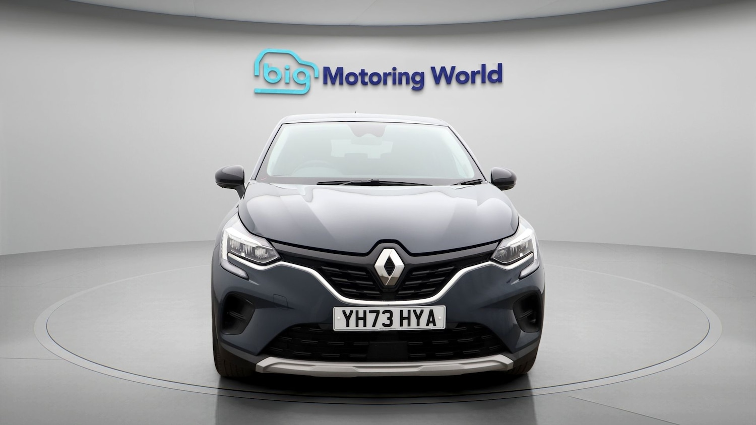 Used Renault Captur 2023 for sale - 77418164: Photo 2