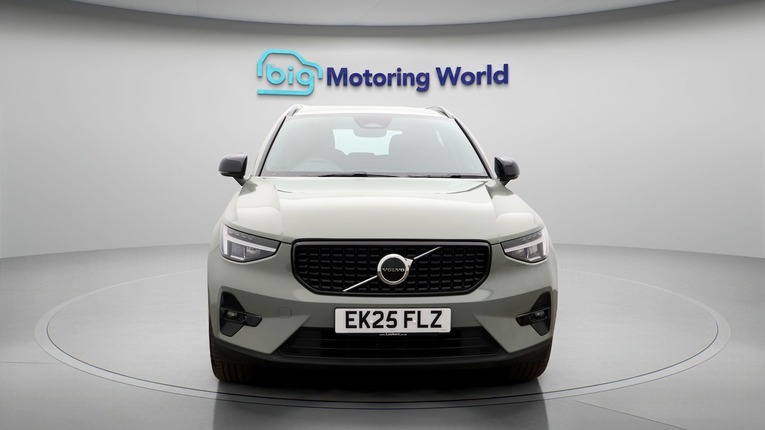 Used Volvo XC40 2025 for sale - 77669123: Photo 2