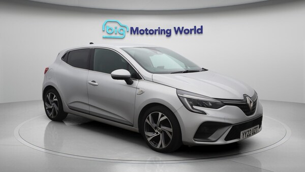 Used Renault Clio 2022 for sale - 75551656: Photo 2