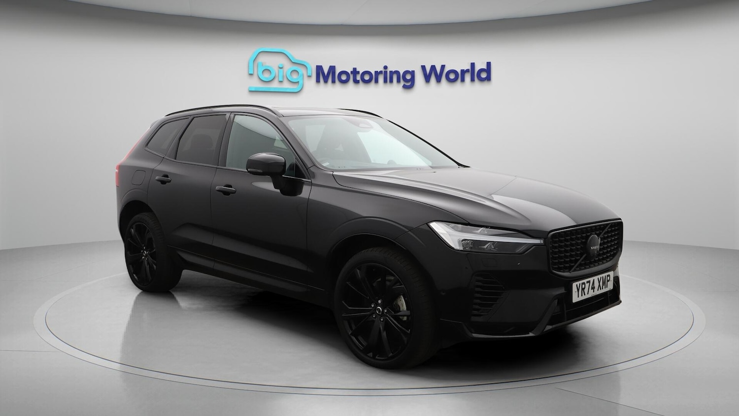 Used Volvo XC60 2024 for sale - 76688509: Photo 2
