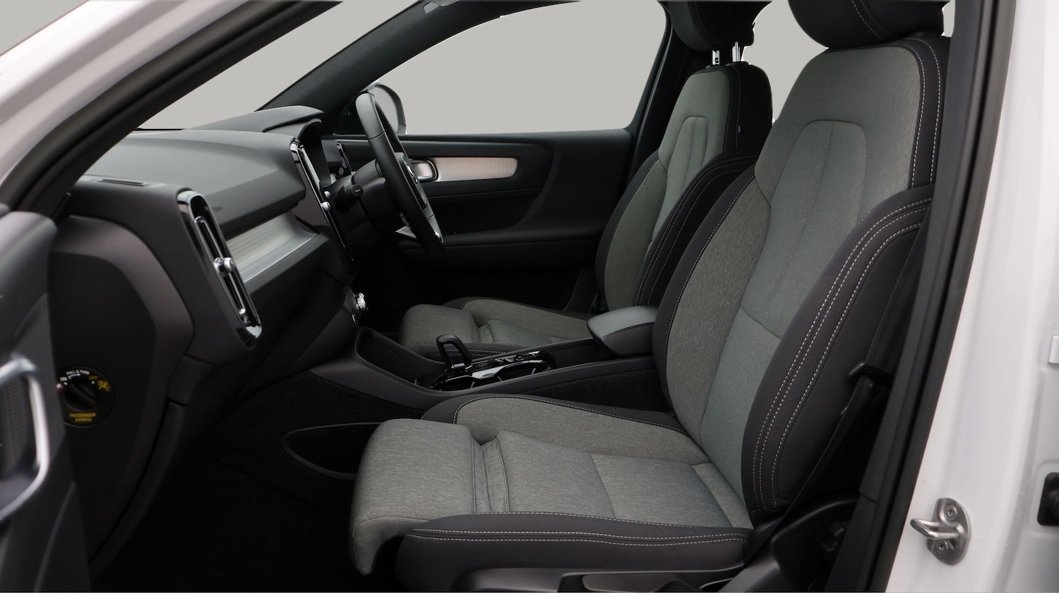 Used Volvo XC40 2022 for sale - 77759603: Photo 14