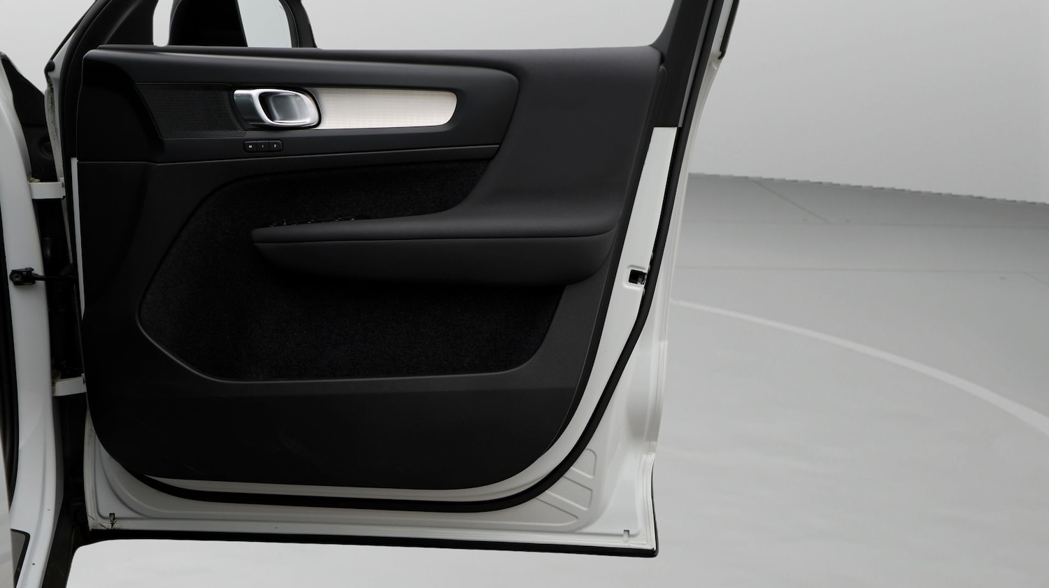 Used Volvo XC40 2022 for sale - 77759603: Photo 15