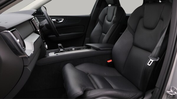 Used Volvo XC60 2022 for sale - 76326844: Photo 15