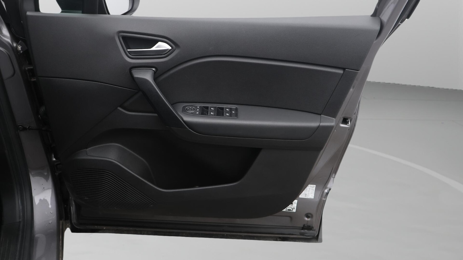 Used Renault Captur for sale - 76472650: Photo 16