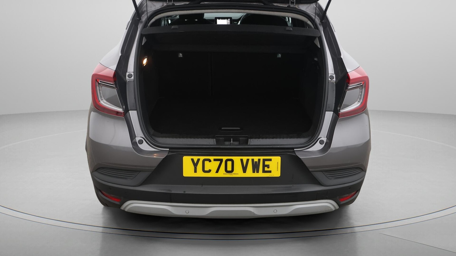 Used Renault Captur for sale - 76472650: Photo 18