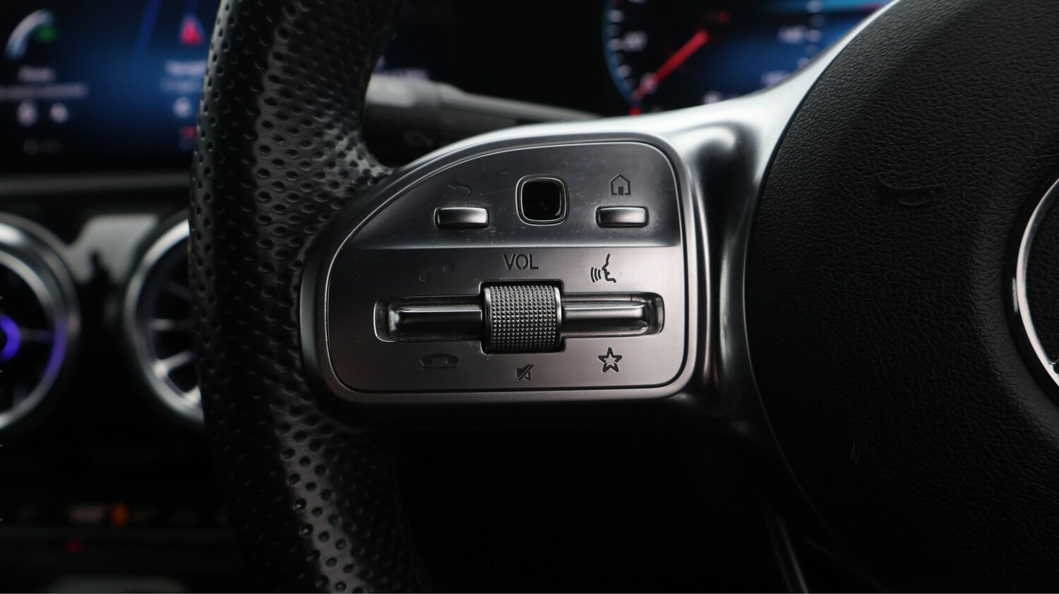 Used Mercedes-Benz CLA for sale - 77676510: Photo 23