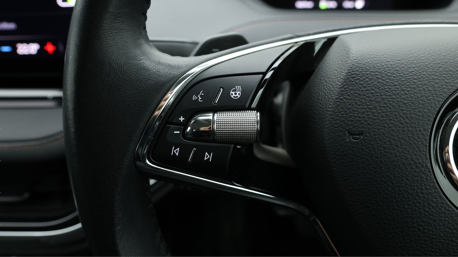 Used Skoda Enyaq 2022 for sale - 77182105: Photo 25