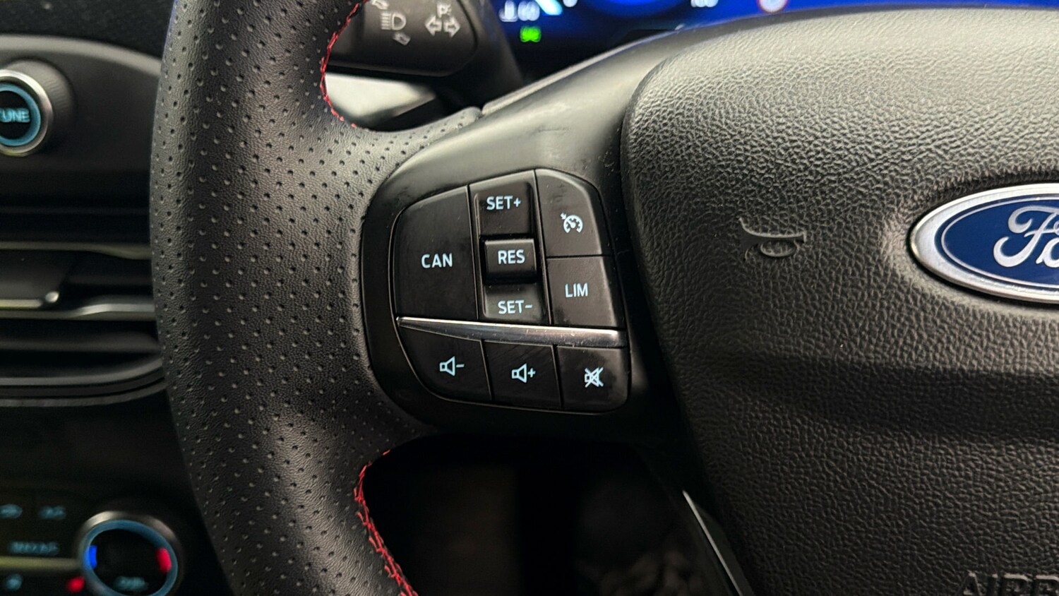 Used Ford Focus 2022 for sale - 77973844: Photo 21