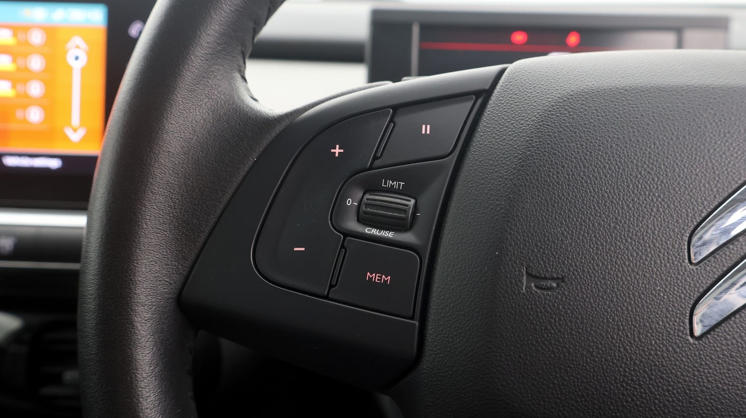 Used Citroen C4 Cactus for sale - 77365511: Photo 28