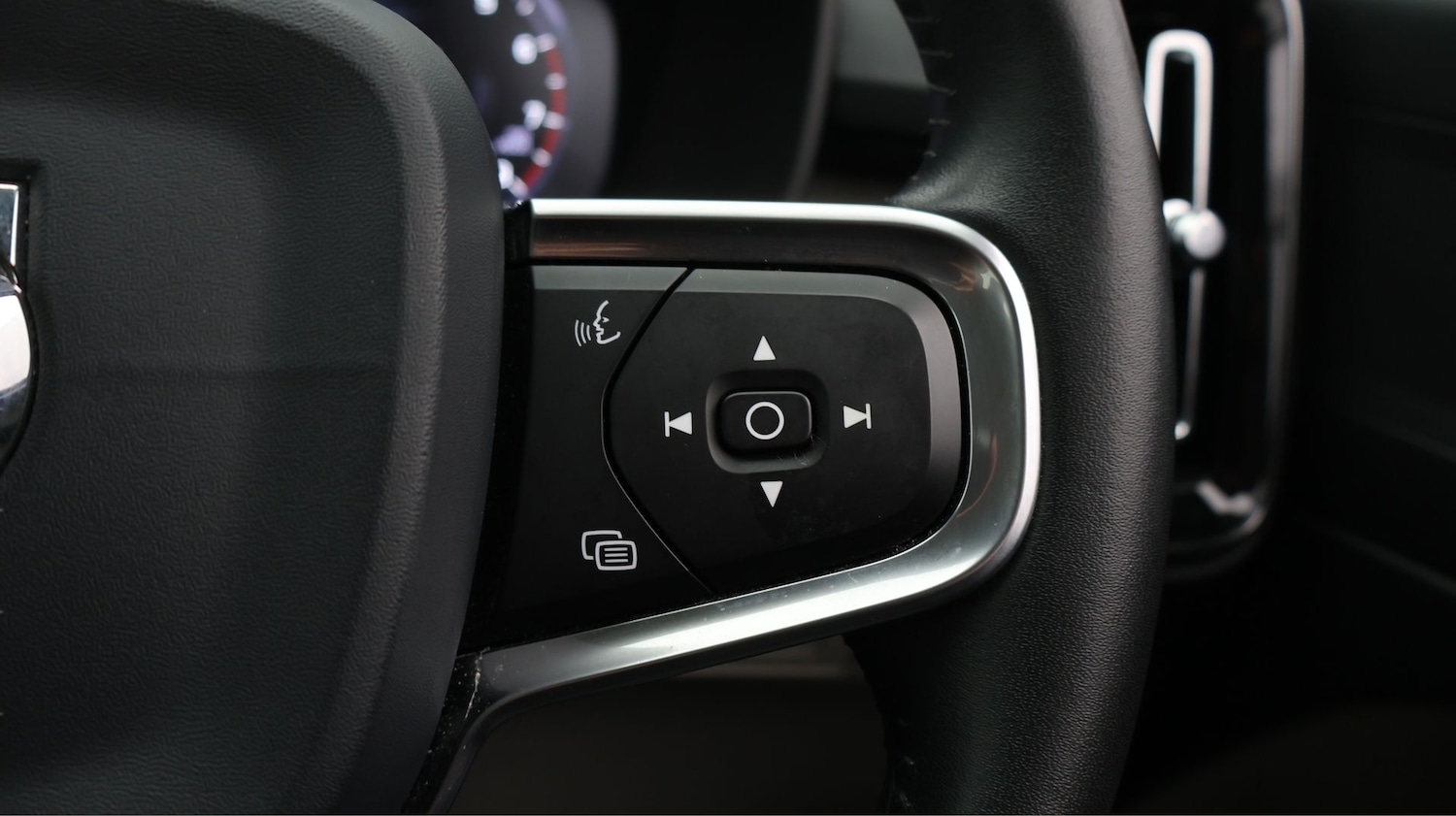 Used Volvo XC40 2020 for sale - 77461909: Photo 21