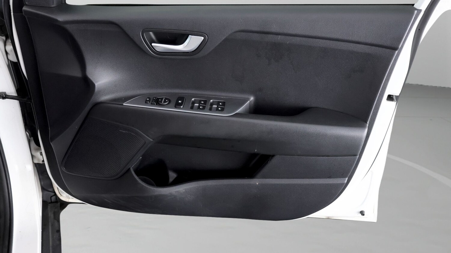 Used Kia Stonic 2021 for sale - 77675510: Photo 15