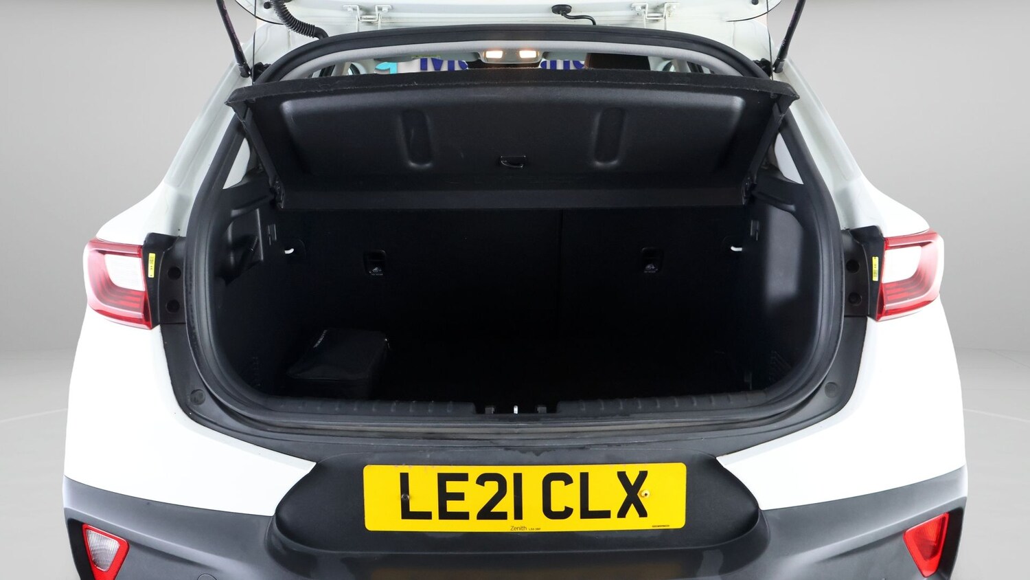 Used Kia Stonic 2021 for sale - 77675510: Photo 17