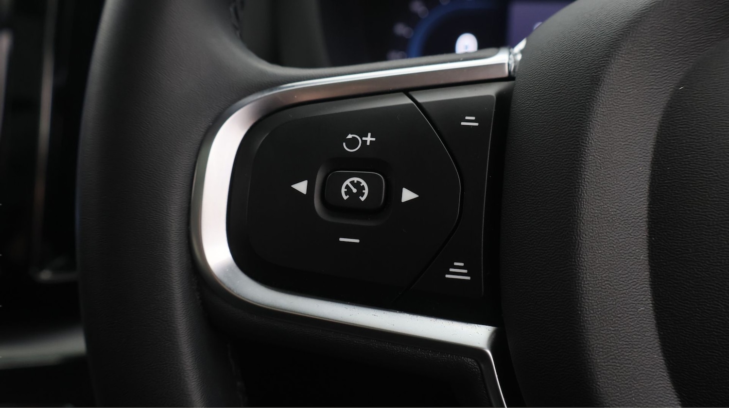 Used Volvo XC60 2023 for sale - 77410765: Photo 22