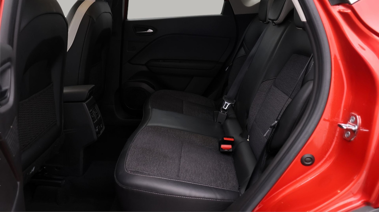 Used Renault Captur for sale - 77729198: Photo 16