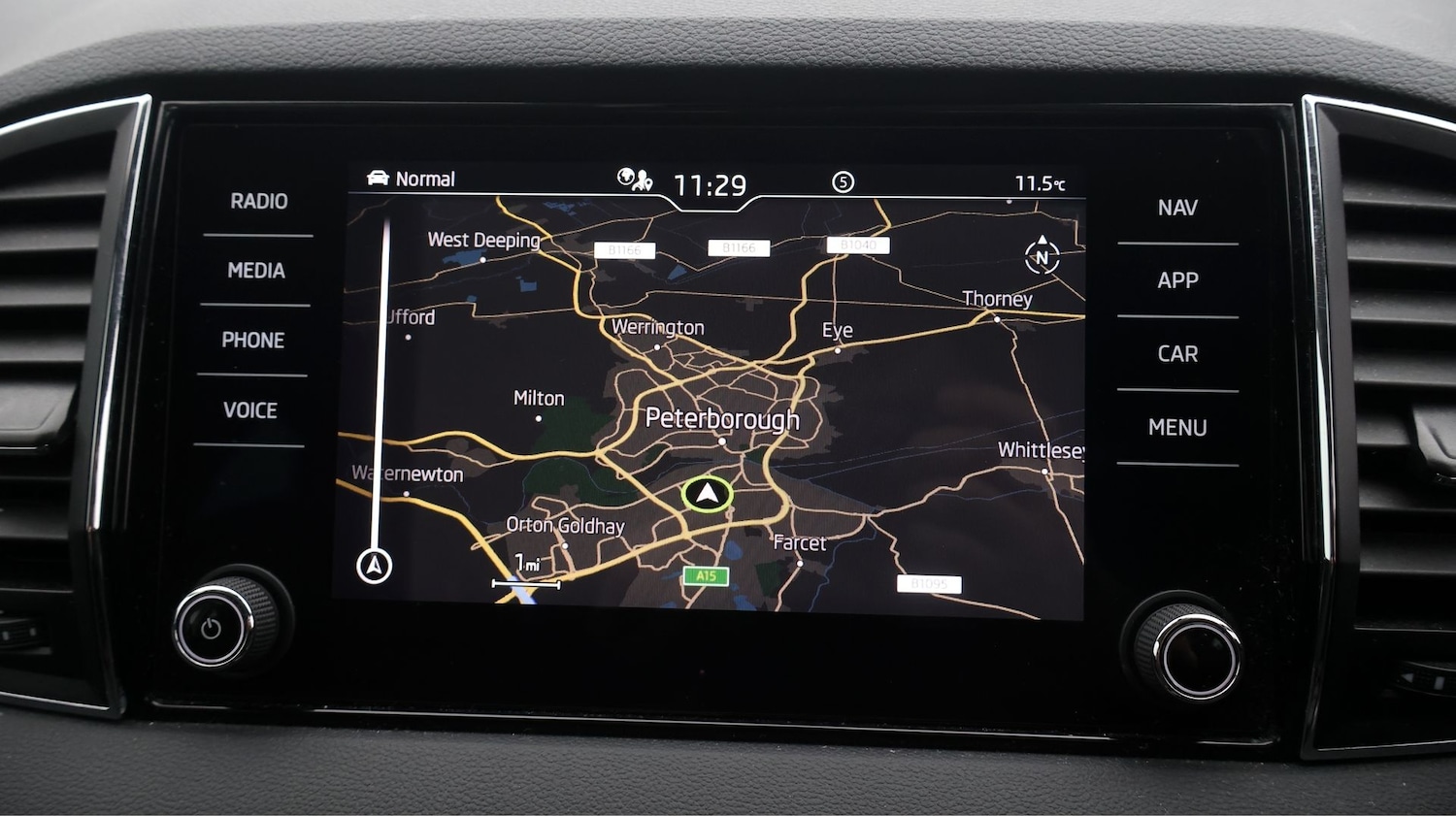 Used Skoda Karoq 2024 for sale - 77350259: Photo 11